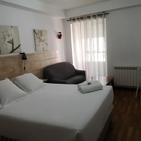 Hostal Carbonara-2